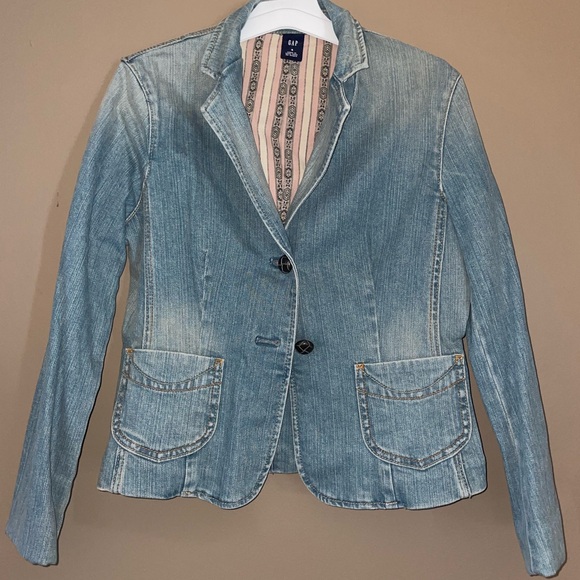 Womens Gap Button Jean Jacket Blue Short Collared Pockets Solid Long Sleeve Sz 4 - Picture 2 of 6